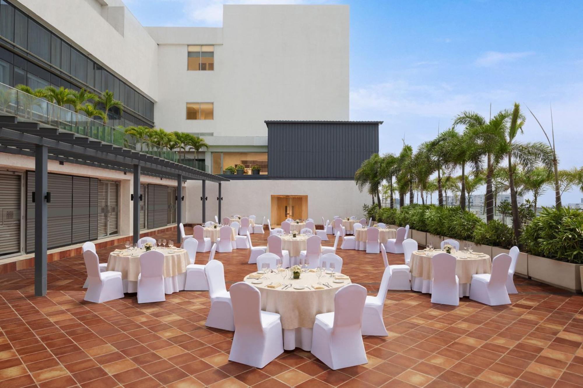 Marriott Executive Apartments Hyderabad Eksteriør bilde